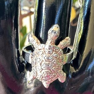 Silver Turtle Ring for Reptile Enthusiasts